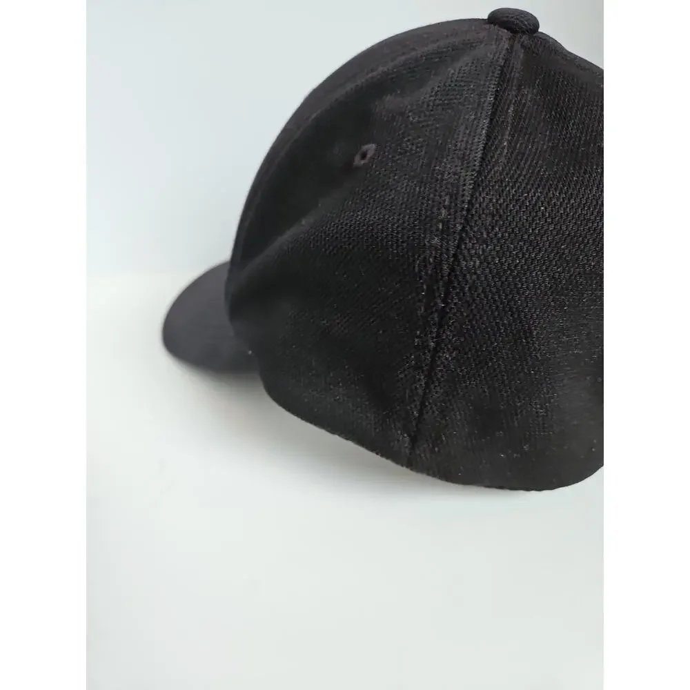 Cinch Flexfit Hat Black S/M Rubber Logo Patch Stretch Fit Western Rodeo Cap
